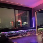 Netflix & Sky Jacuzzi Lejlighed *