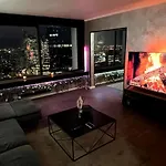 Netflix & Sky Jacuzzi * Puteaux