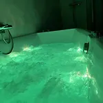Jacuzzi D Europe Apartment *