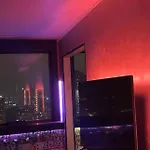 Netflix & Sky Jacuzzi Puteaux