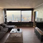 Netflix & Sky Jacuzzi * Puteaux
