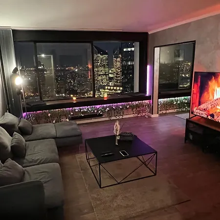 Netflix & Sky Jacuzzi * Puteaux
