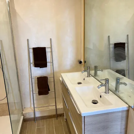 Jacuzzi D Europe Puteaux