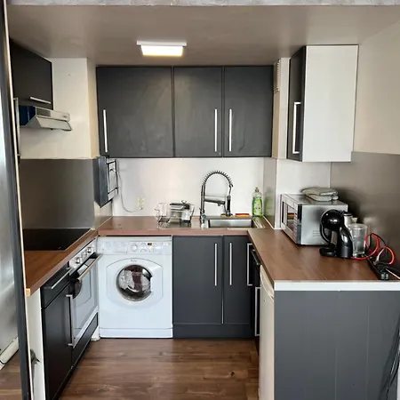 Netflix & Sky Jacuzzi *