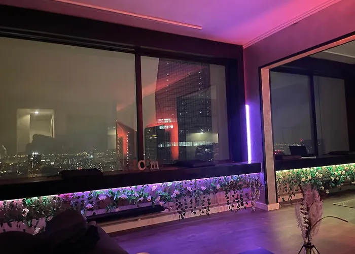Netflix & Sky Jacuzzi