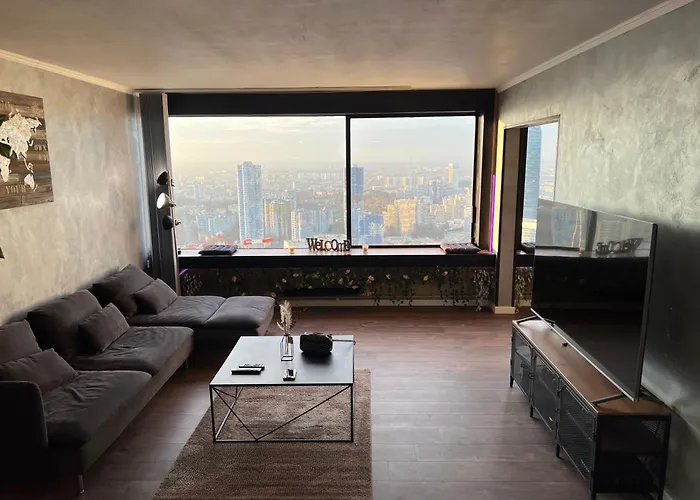 Netflix & Sky Jacuzzi * Puteaux